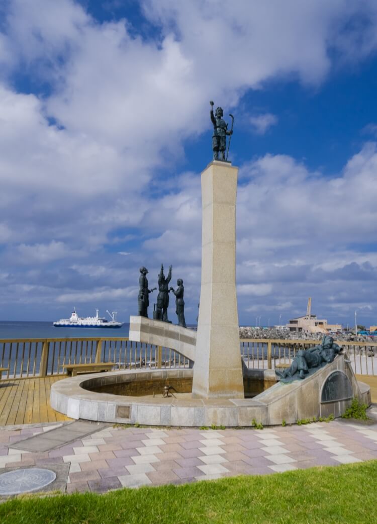 雲海上の光の天使の神殿 Japan's Island of the Gods, Miyajima | Itsukushima Shrine